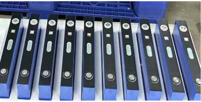 方形電池盒上的QR碼.png 方形電池盒上的QR碼.png